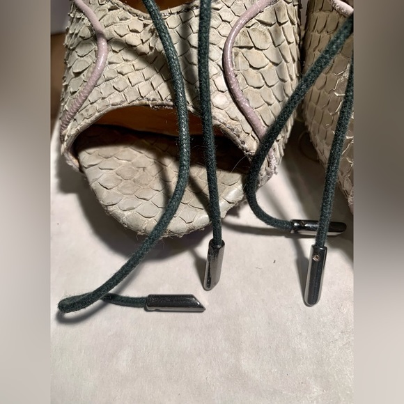 Pour La Victoire gray snakeskin embossed open toe stiletto - Picture 9 of 16